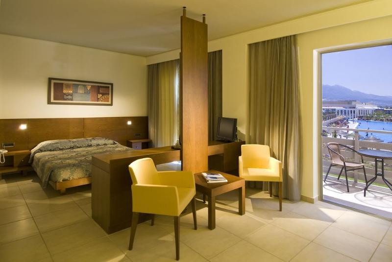 Blue Lagoon Resort Kos Town Ngoại thất bức ảnh