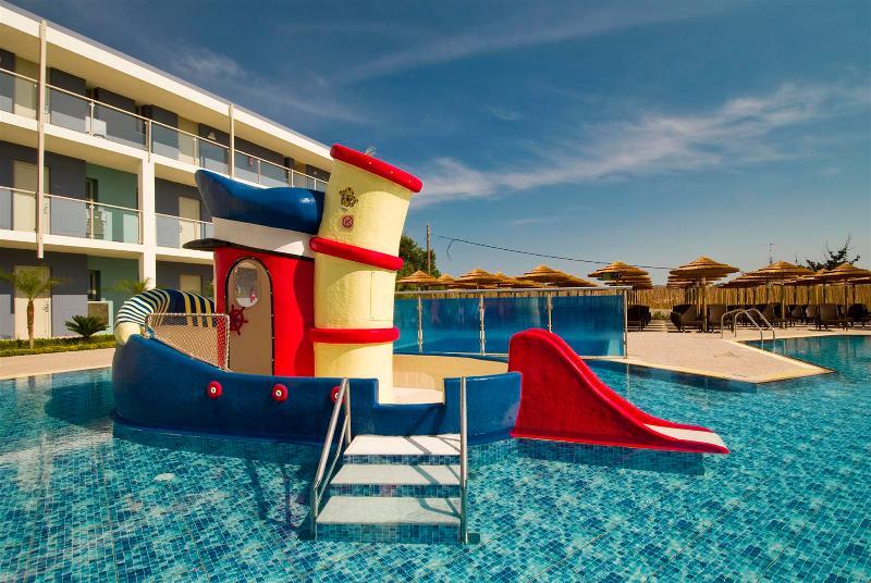Blue Lagoon Resort Kos Town Ngoại thất bức ảnh